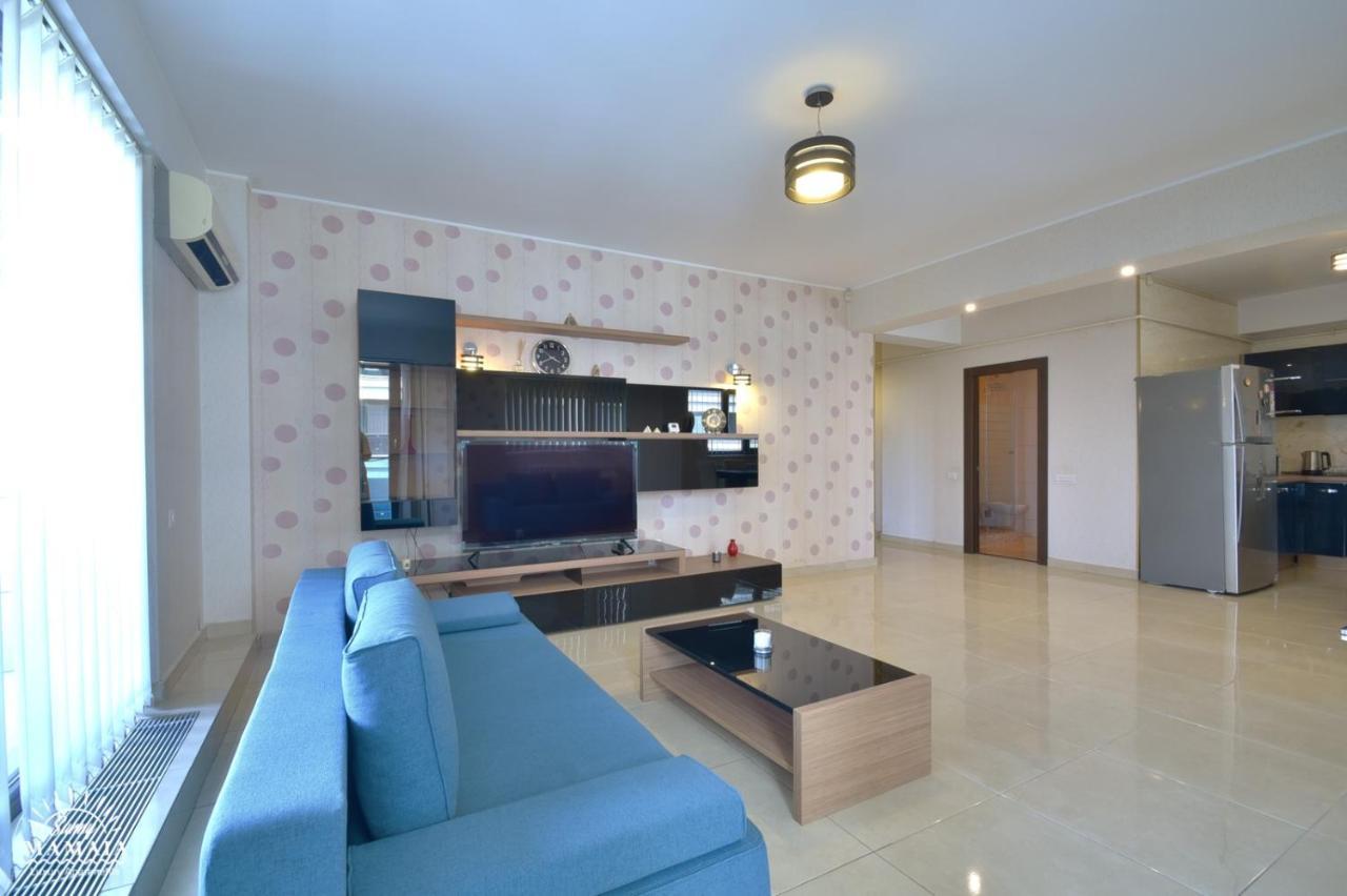 Sunny Luxury Apartment 2 Mamaia Exterior photo
